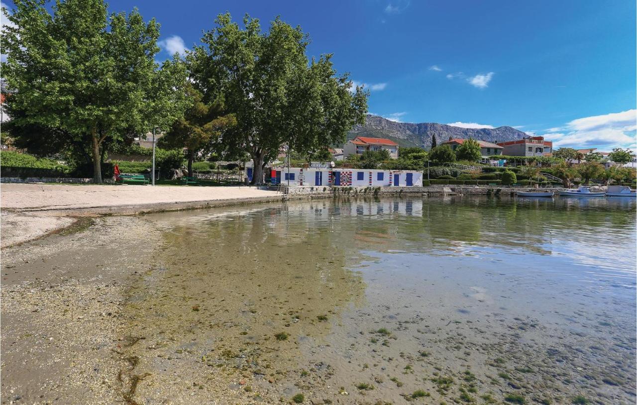 Gorgeous Apartment In Kastel Sucurac With Wifi Kaštela Extérieur photo